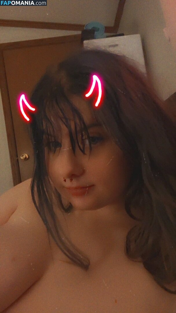 Eliza Makki / cryspiitz / elizamakki / https: Nude OnlyFans  Leaked Photo #13