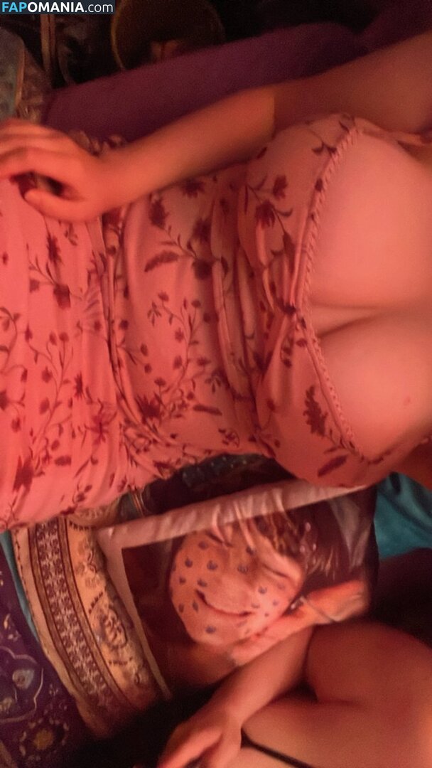 Eliza Makki / cryspiitz / elizamakki / https: Nude OnlyFans  Leaked Photo #16