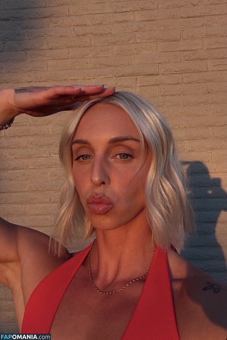 Elizabeth Clay / Liz Clay / lizclay_ Nude OnlyFans  Leaked Photo #2