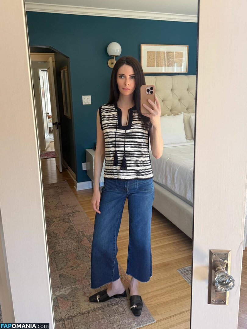 Elizabeth Tulloch / bitsietulloch Nude OnlyFans  Leaked Photo #2