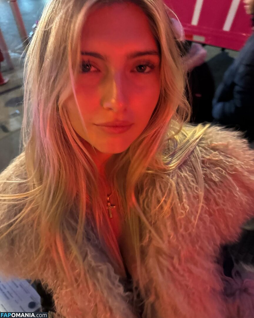 Ella Ailiff Nude OnlyFans  Leaked Photo #3