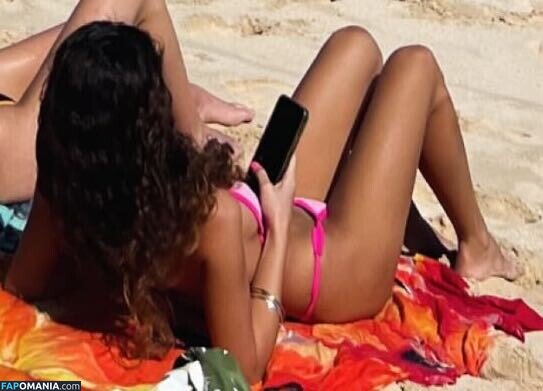 Ella Erwin / ellaerwinn_ Nude OnlyFans  Leaked Photo #1