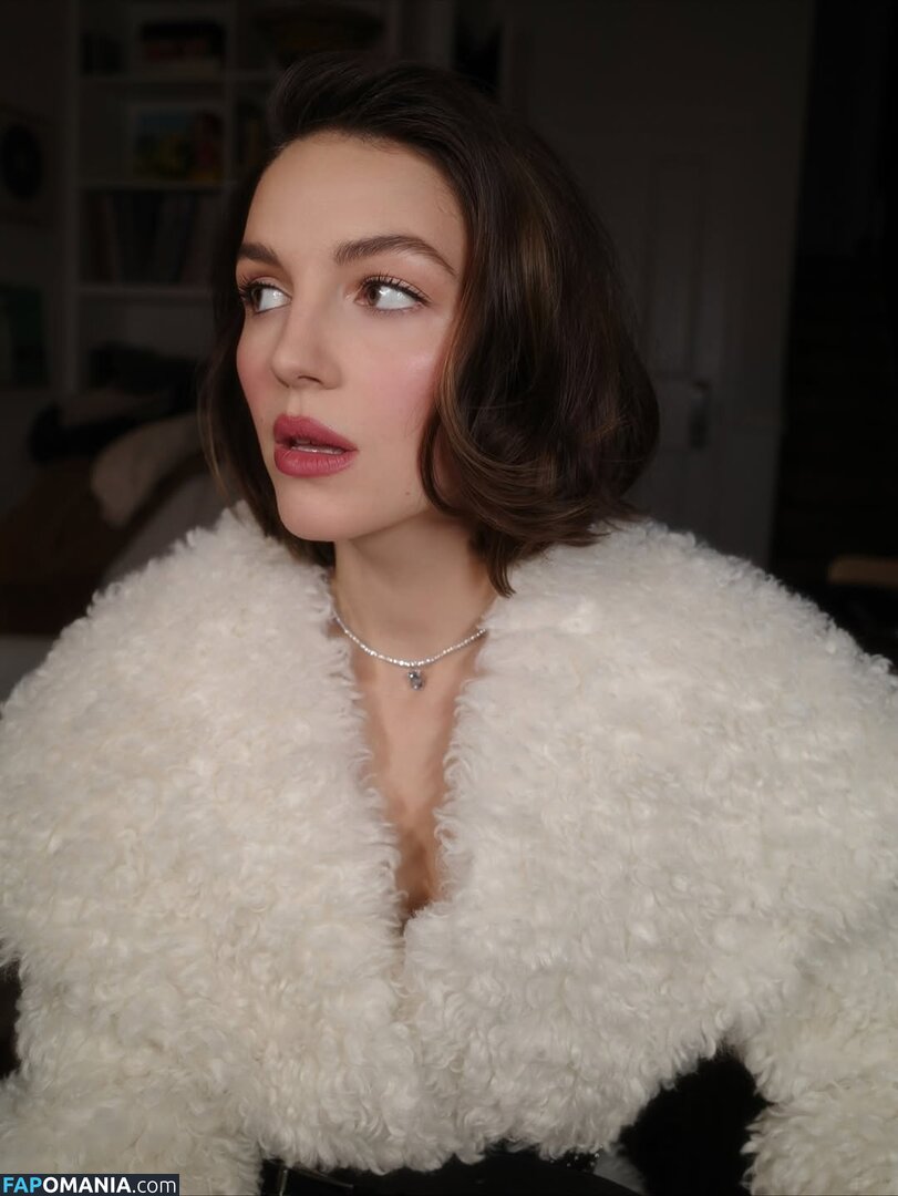 Ella Hunt / EllaHunt Nude OnlyFans  Leaked Photo #95