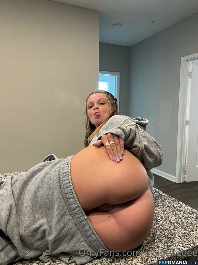 ellabeee / ellabelleeee Nude OnlyFans  Leaked Photo #25