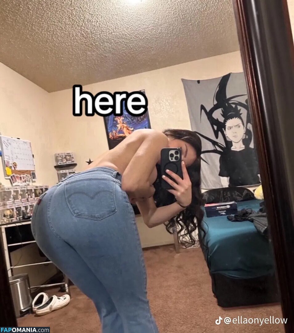 Ellaonyellow / ielleowo Nude OnlyFans  Leaked Photo #2