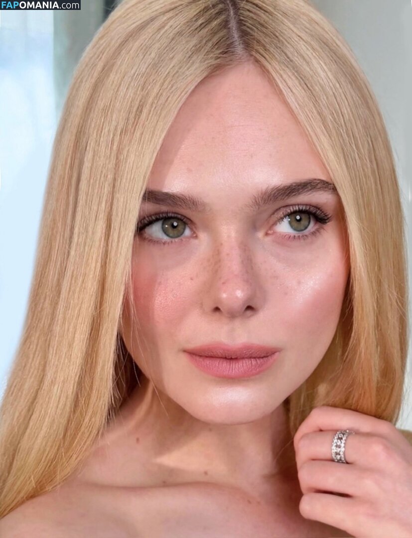 Elle Fanning / ellefanning Nude OnlyFans  Leaked Photo #85