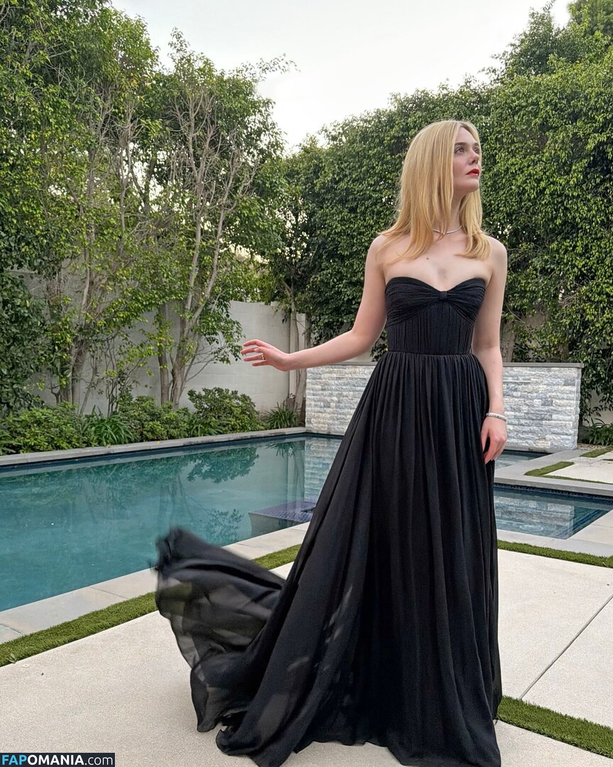 Elle Fanning / ellefanning Nude OnlyFans  Leaked Photo #102