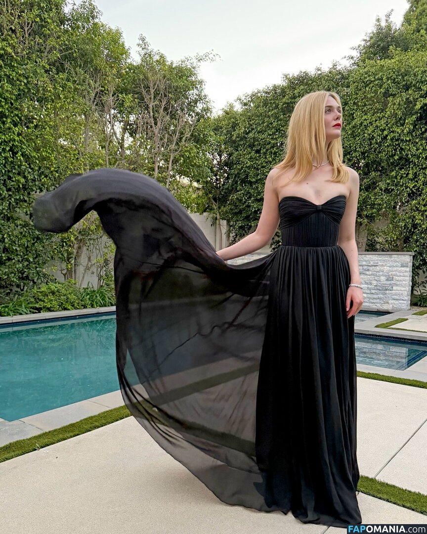 Elle Fanning / ellefanning Nude OnlyFans  Leaked Photo #103