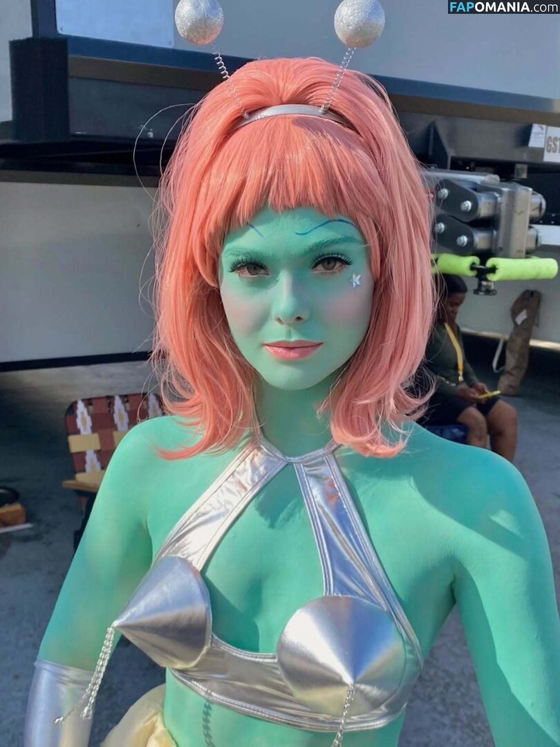 Elle Fanning / ellefanning Nude OnlyFans  Leaked Photo #131
