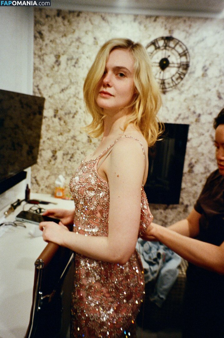 Elle Fanning / ellefanning Nude OnlyFans  Leaked Photo #134
