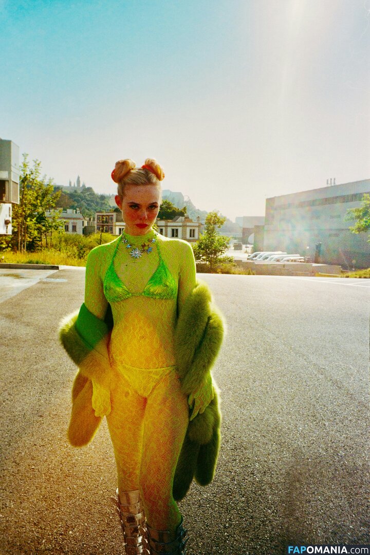 Elle Fanning / ellefanning Nude OnlyFans  Leaked Photo #141
