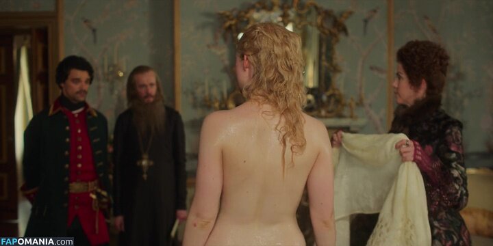 Elle Fanning Nude Leaked Photo #446