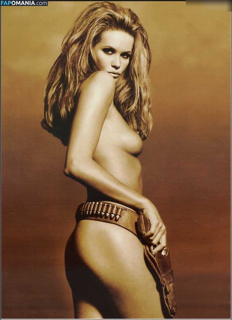 Elle Macpherson / ElleMacpherson / ellemacphersonofficial Nude OnlyFans  Leaked Photo #61