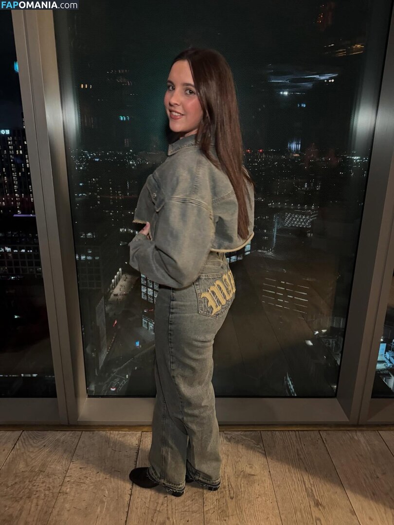 Elle Mulvaney / ellejmulvaney Nude OnlyFans  Leaked Photo #3