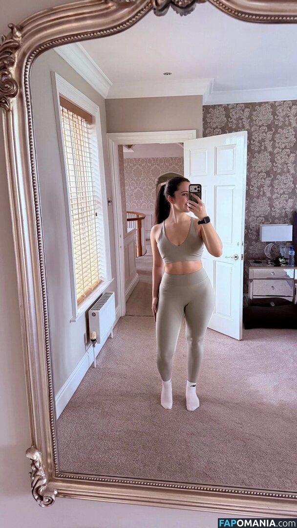 Elle Mulvaney / ellejmulvaney Nude OnlyFans  Leaked Photo #7