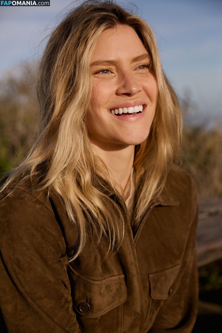 Elle Wagner / elle_wagner_ / ellewagner / https: Nude OnlyFans  Leaked Photo #5