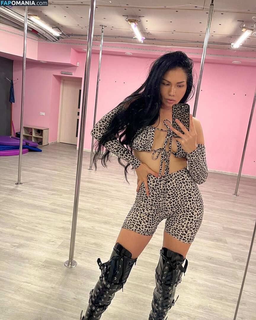 ellenalemish Nude OnlyFans  Leaked Photo #4