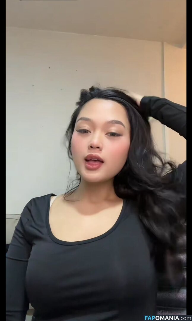 Ellesyanamira / PrincessEllesya Nude OnlyFans  Leaked Photo #7