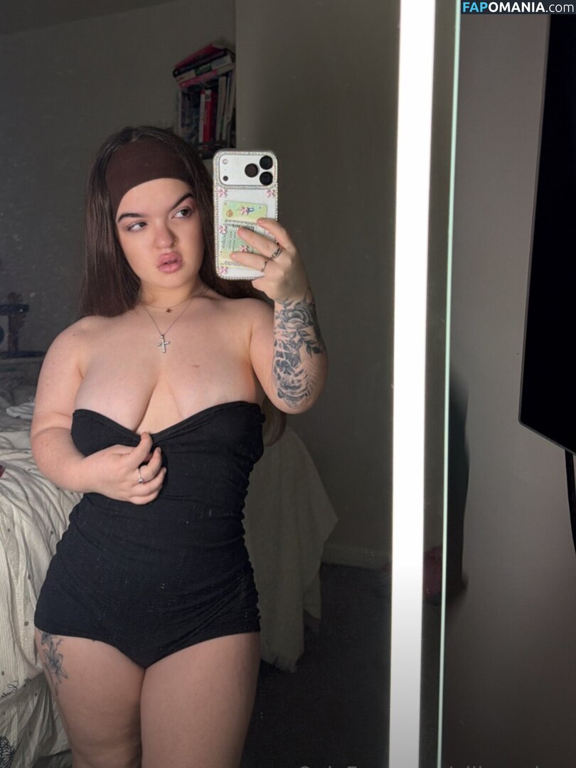 Ellie Cassidy / ellie__cassidy / elliecassidy Nude OnlyFans  Leaked Photo #2