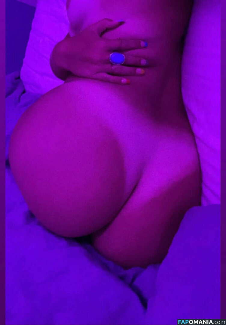 Ellie / Ellie Hammond / ellie.rhammond_ Nude OnlyFans  Leaked Photo #14