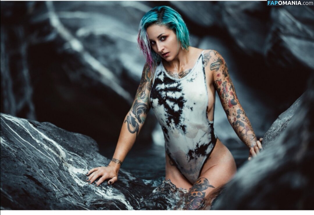 Elliex13 / https: Nude OnlyFans  Leaked Photo #1