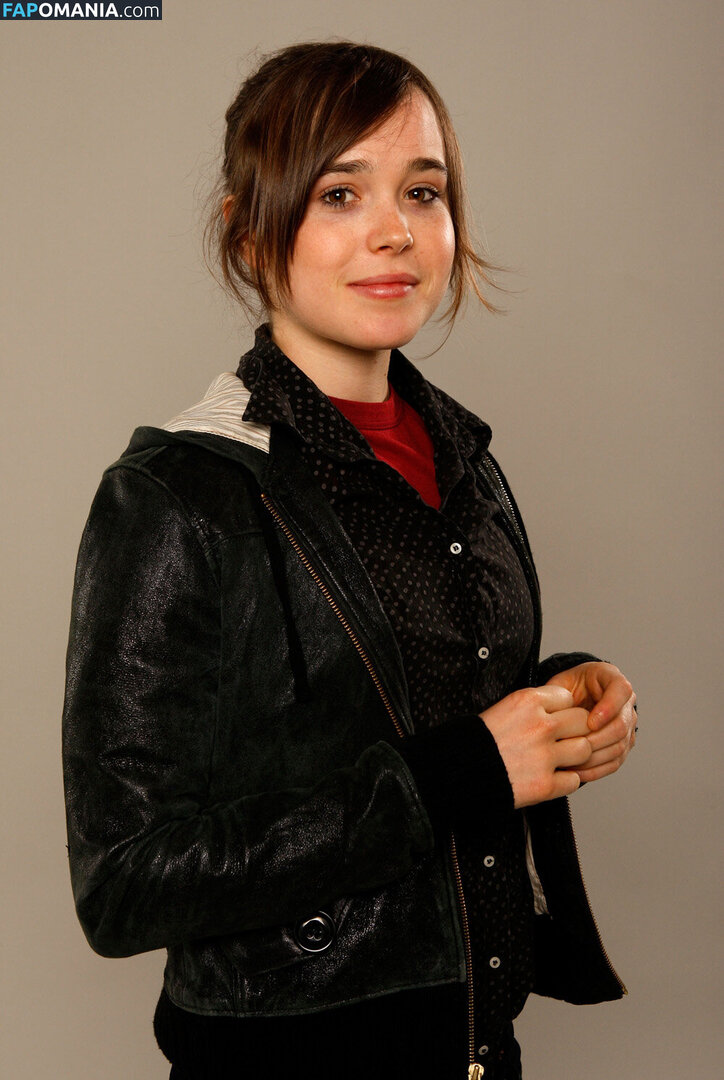 Elliot Page / elliotpage / formerly Ellen Page Nude OnlyFans  Leaked Photo #5