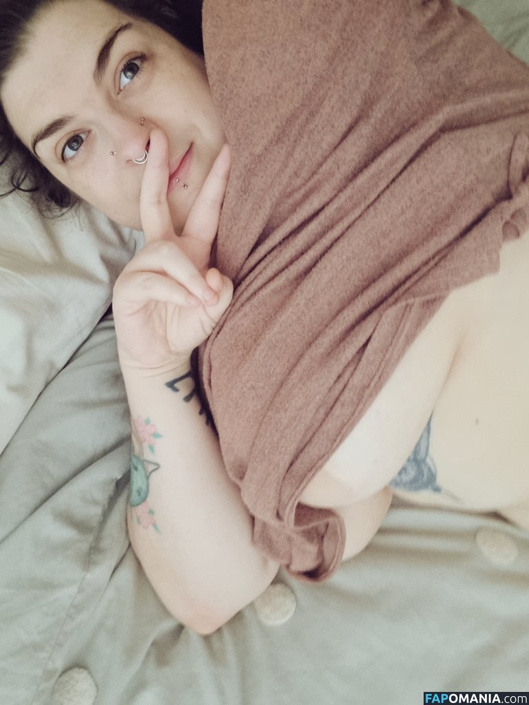 Ellysux / _ellysux / ellys.schulz Nude OnlyFans  Leaked Photo #3