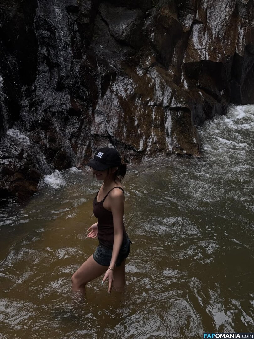 Elyn Leong / elynleonggg / https: Nude OnlyFans  Leaked Photo #1