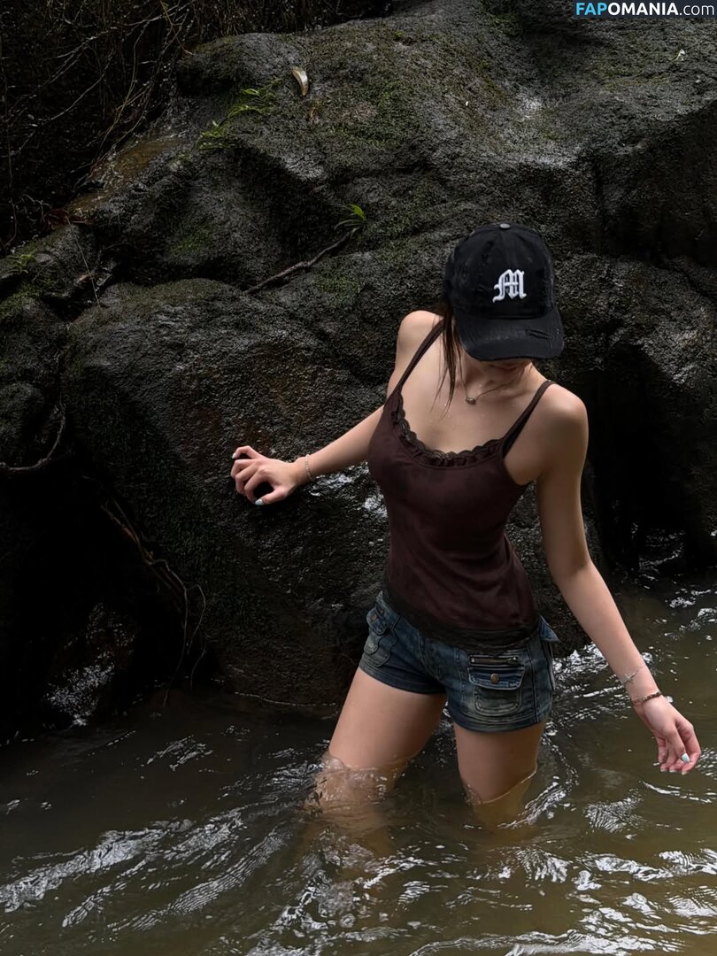 Elyn Leong / elynleonggg / https: Nude OnlyFans  Leaked Photo #5