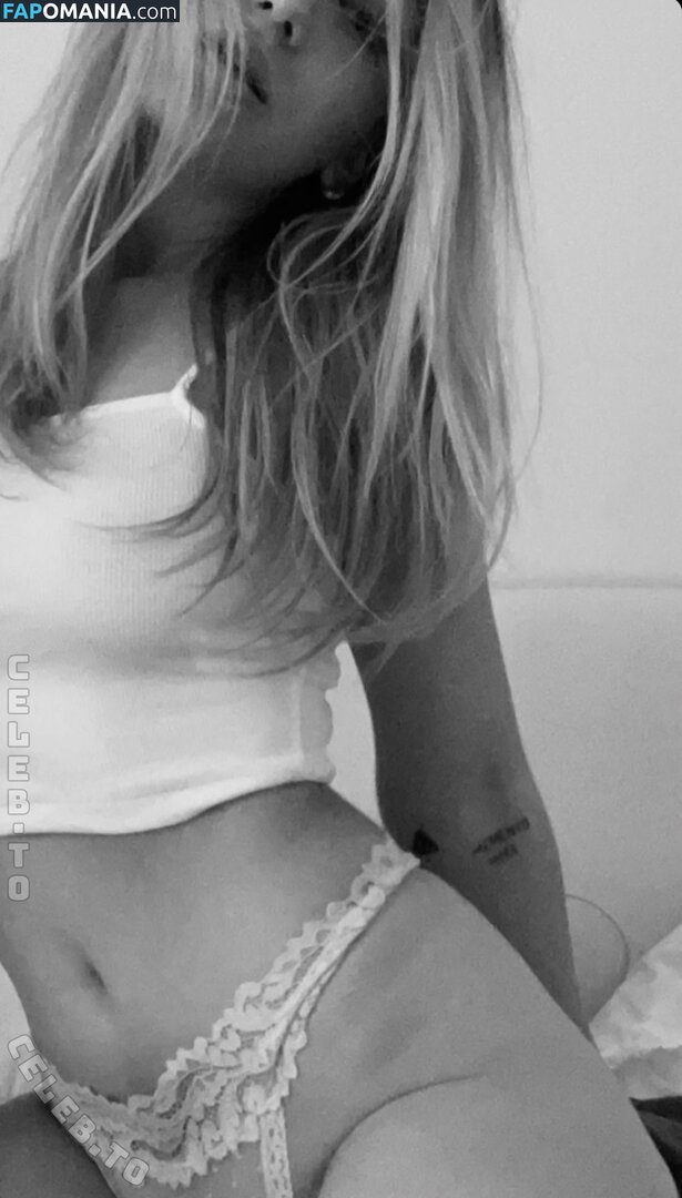 Ema Louise / emalouiise / emaxlouise Nude OnlyFans  Leaked Photo #6