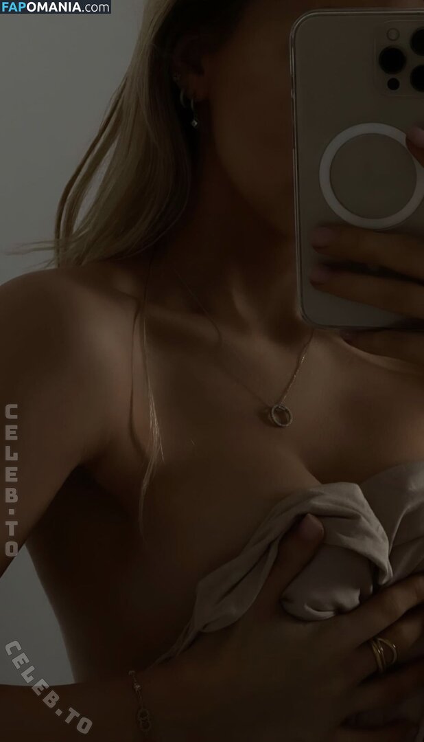 Ema Louise / emalouiise / emaxlouise Nude OnlyFans  Leaked Photo #9