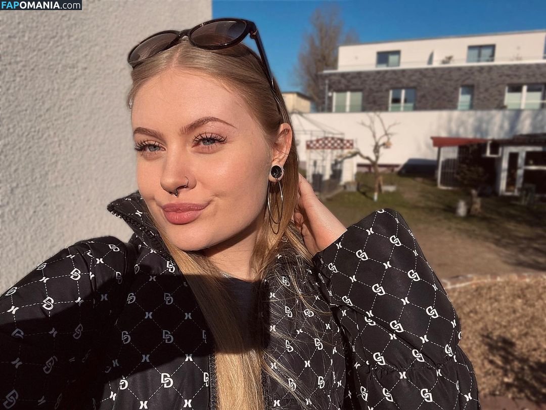 emaazing Nude OnlyFans  Leaked Photo #1