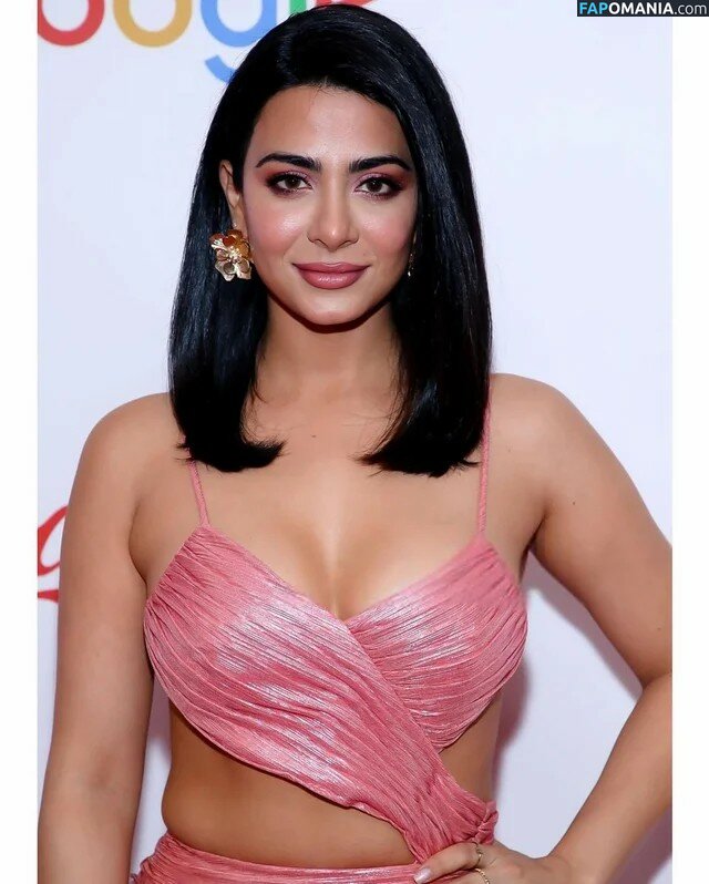 Emeraude Toubia / emeraude Nude OnlyFans  Leaked Photo #83