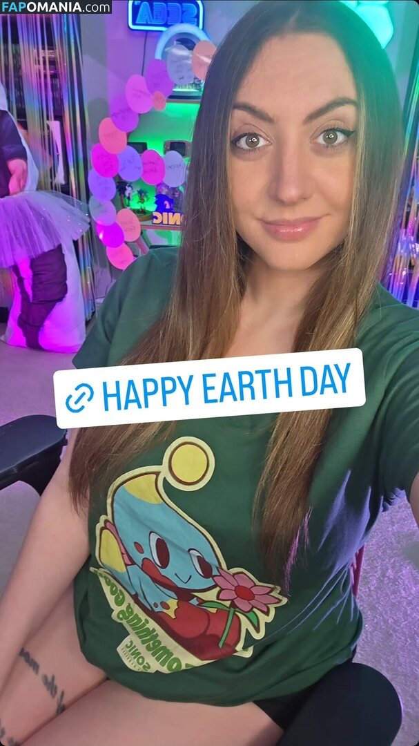 Emidivergent / https: Nude OnlyFans  Leaked Photo #2