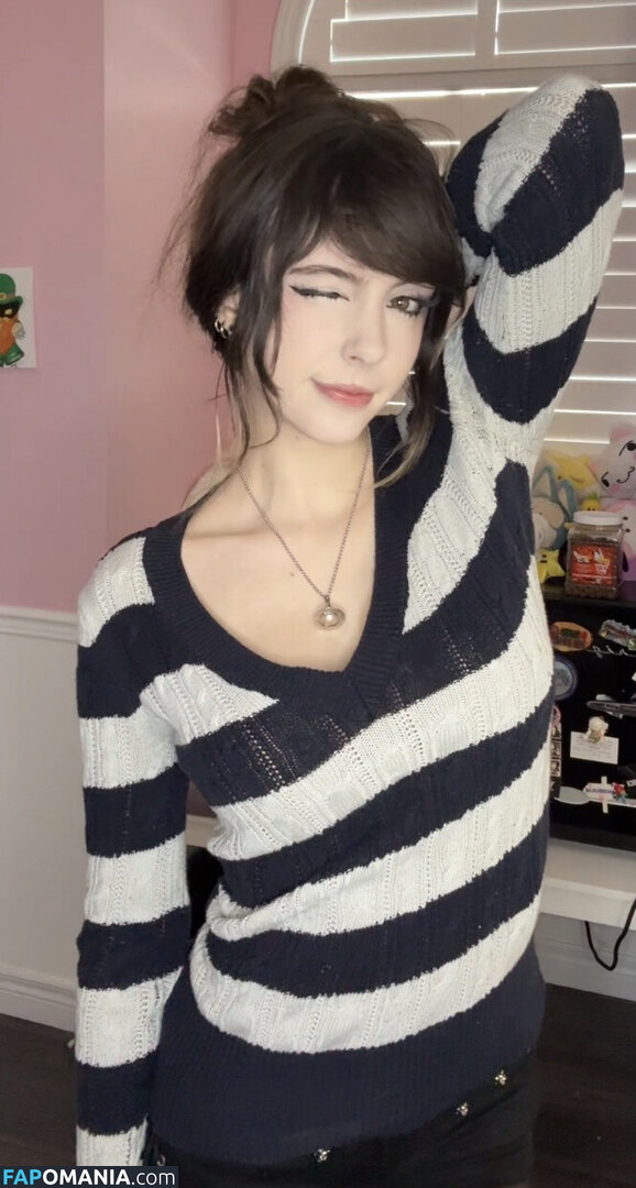 __emiki / em098 / emik28 / emiki / emiki28 / ilovekitties.28 Nude OnlyFans  Leaked Photo #6