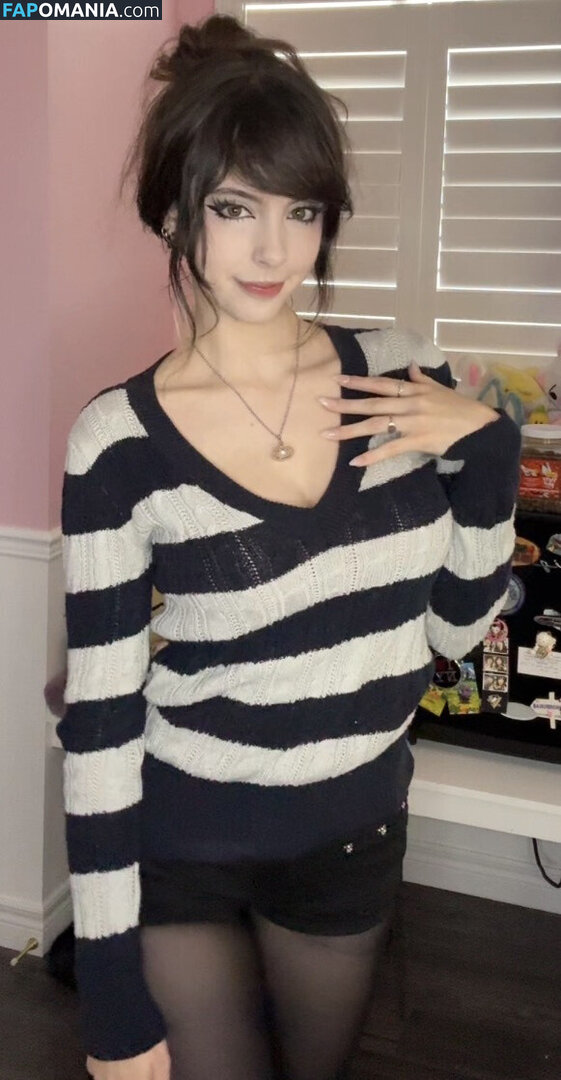 __emiki / em098 / emik28 / emiki / emiki28 / ilovekitties.28 Nude OnlyFans  Leaked Photo #8