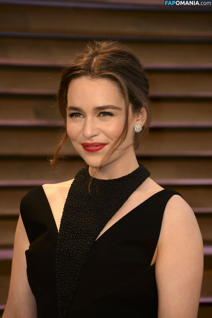 Emilia Clarke / clarkeyxo / emilia_clarke / emiliaclarke Nude OnlyFans  Leaked Photo #343