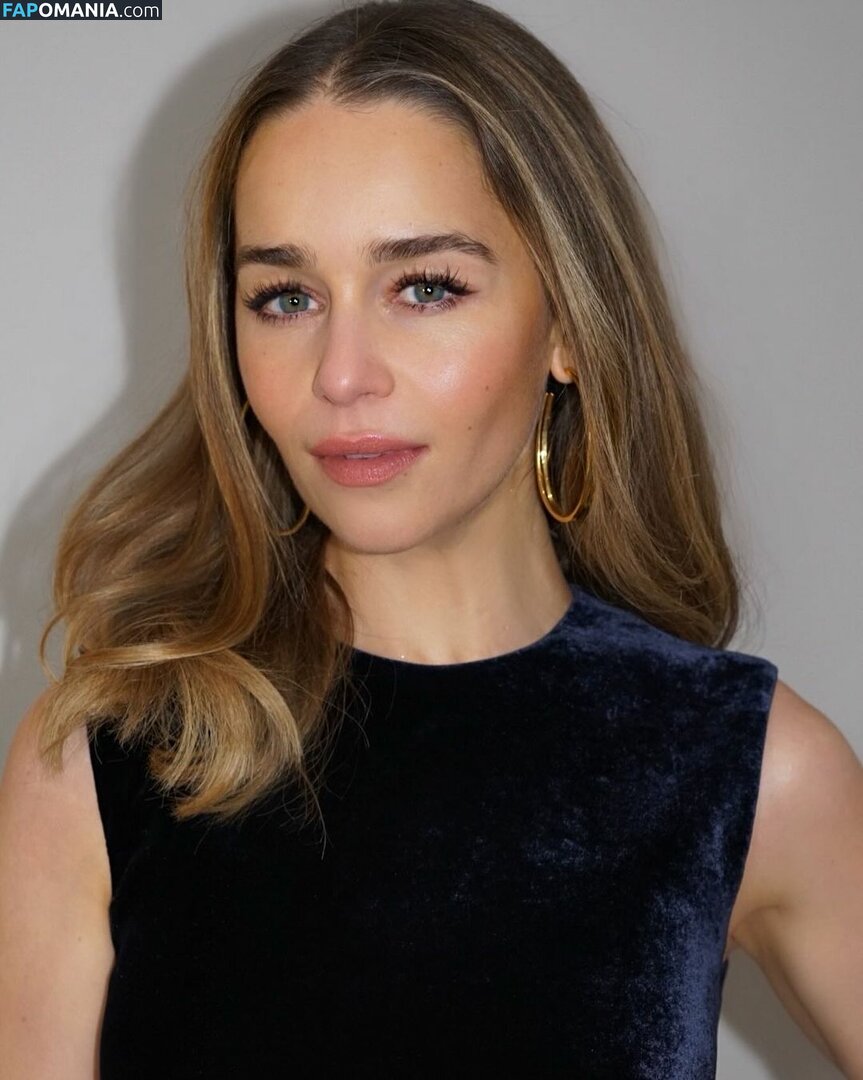 Emilia Clarke / clarkeyxo / emilia_clarke / emiliaclarke Nude OnlyFans  Leaked Photo #391
