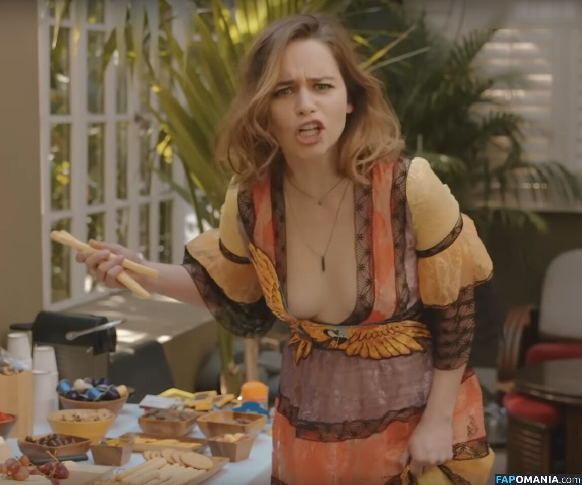 Emilia Clarke / clarkeyxo / emilia_clarke / emiliaclarke Nude OnlyFans  Leaked Photo #735