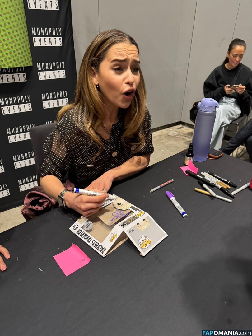 Emilia Clarke / clarkeyxo / emilia_clarke / emiliaclarke Nude OnlyFans  Leaked Photo #890