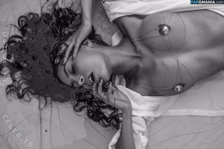 Emilie Payet / emilie_payet_artist / emiliepayet / emiliepayetmannequin Nude OnlyFans  Leaked Photo #60
