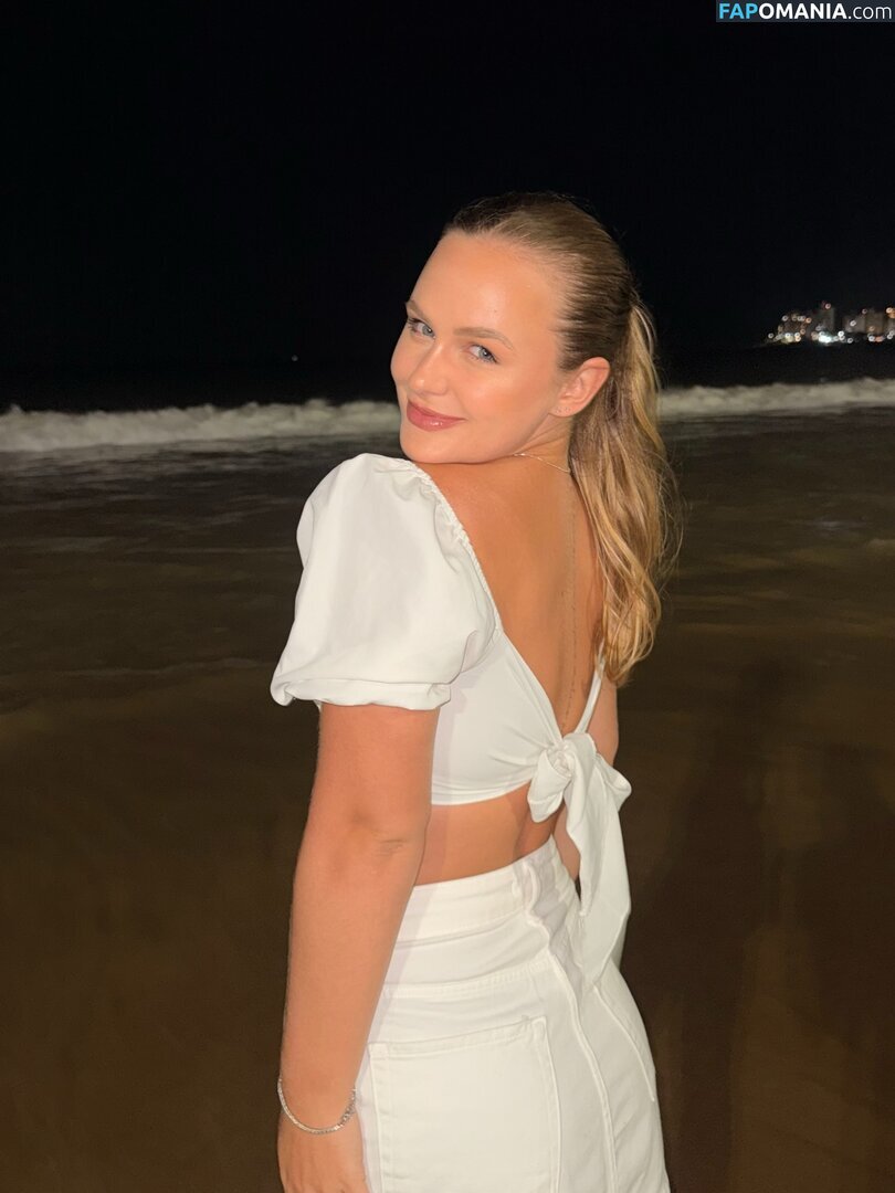 Emilly Schellmann / _emillyschellmann Nude OnlyFans  Leaked Photo #8