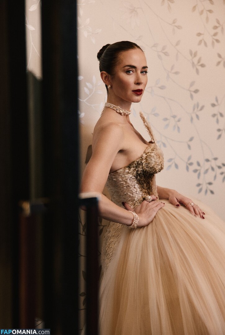 Emily Blunt / _emily_blunt_ / twogirlsoneblunt Nude OnlyFans  Leaked Photo #463