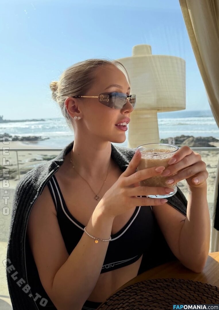 Emily Claire / emilyclairexy Nude OnlyFans  Leaked Photo #2