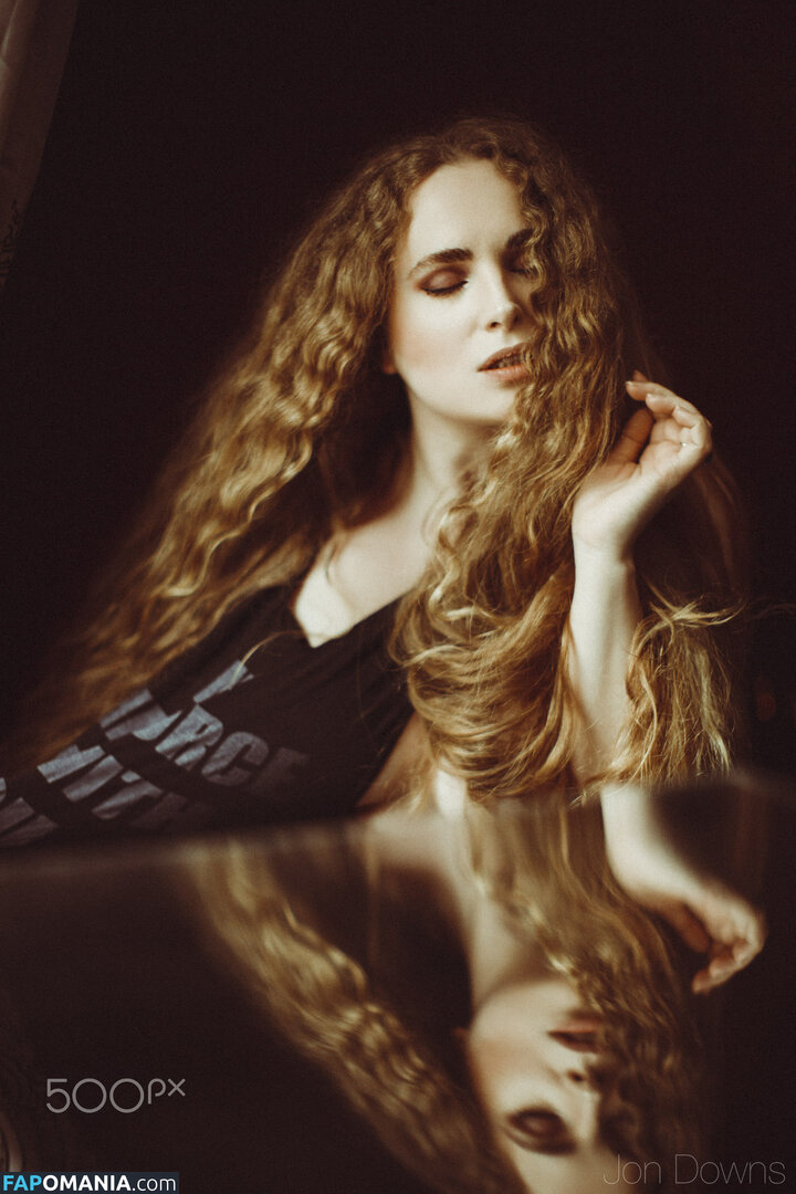 Emily Hamilton Nude OnlyFans  Leaked Photo #8