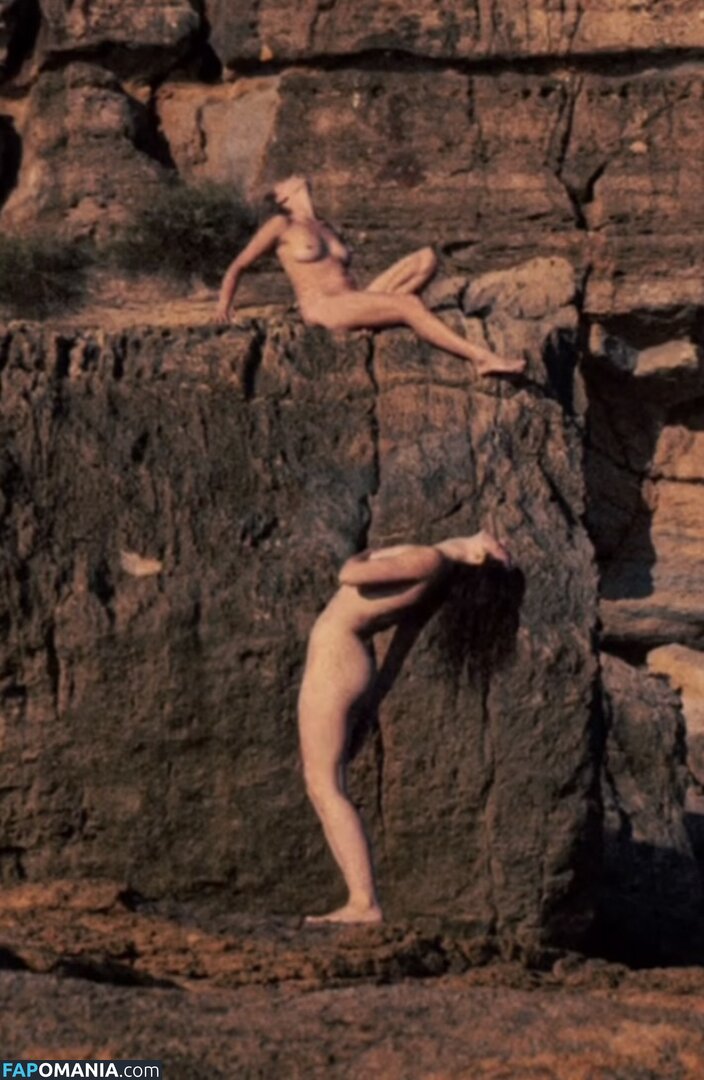 Emily.hana Nude OnlyFans  Leaked Photo #1