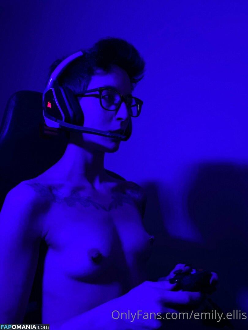 emily.kat / miliya18 Nude OnlyFans  Leaked Photo #27