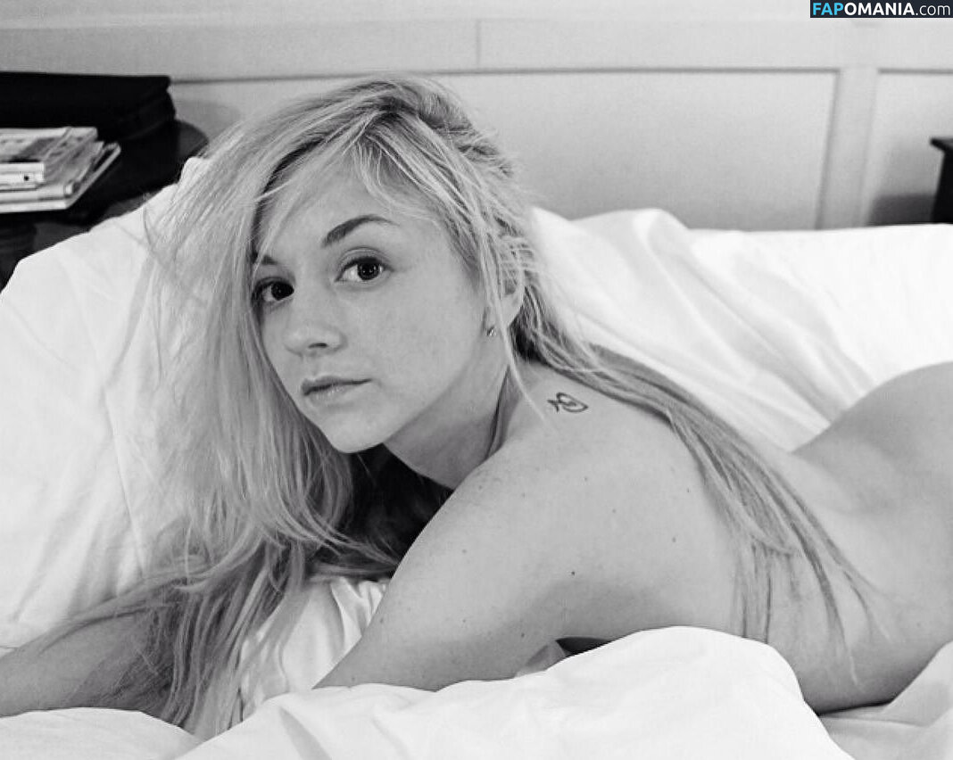 Emily Kinney Nude Leaked Photo #43