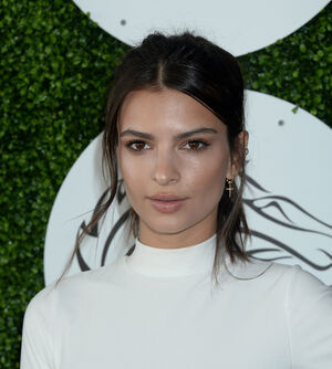 Emily Ratajkowski