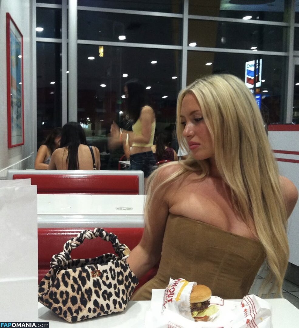 Emily Roman / emilyroman Nude OnlyFans  Leaked Photo #16